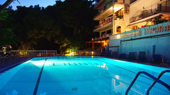 Lions2 Studios And Apartments Askeli 外观 照片
